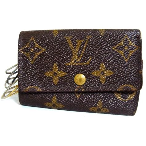 Louis Vuitton key pockets